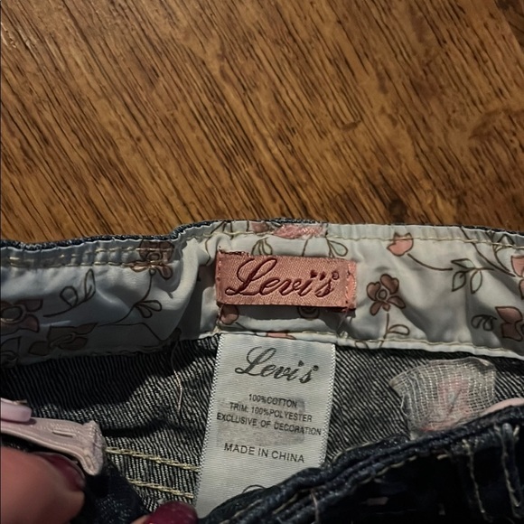 Levi's Dark Denim Shorts with Pink Embroidery - Picture 2 of 6